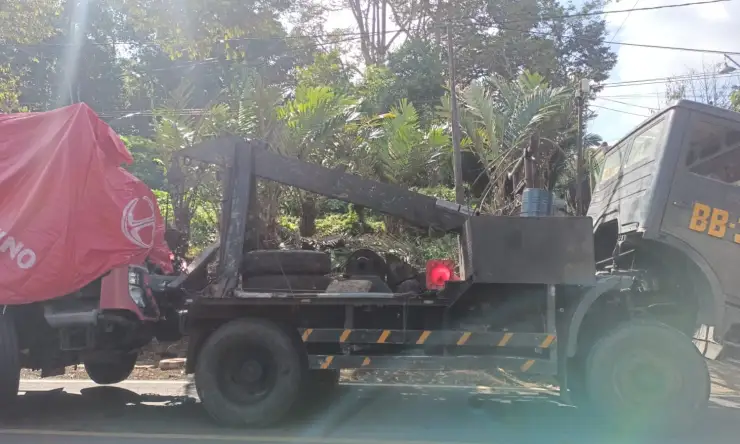 Truk Pengangkut BBM di Trenggalek Kecelakaan, Lalin Macet Parah