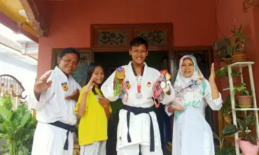 Keluarga Karateka Pemilik Segudang Prestasi, Tularkan Semangat Berlatih Kepada Generasi Penerus