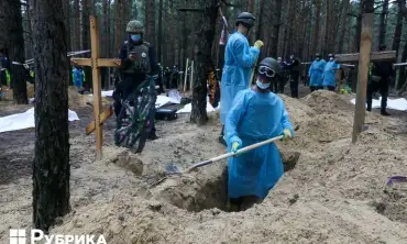 Ratusan Mayat Dibongkar dari Kuburan Massal di Ukraina