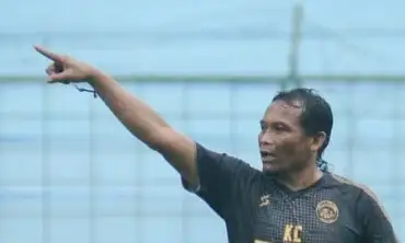 Eduardo Almeida Diberhentikan, Arema FC Tunjuk Pelatih Sementara Kuncoro