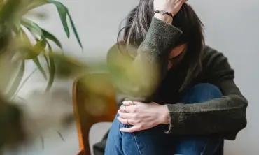 Dijamin Ampuh! 10 Cara Hadapi Perasaan Putus Asa Saat Sedang Sedih