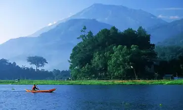 5 Tempat Wisata Alam Terbaik di Jawa, Mana yang Pernah Anda Kunjungi?