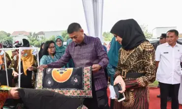 Wali Kota Kediri Didampingi Bunda Fey Sambut Tim Juri Lomba PHBS-LBS TP PKK Jawa Timur di Bandar Kidul