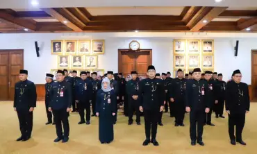 Gubernur Jawa Timur Lantik 6 Pejabat Eselon II Pemerintah Provinsi, Salah Satunya Kepala Dinas Kesehatan Kota Kediri