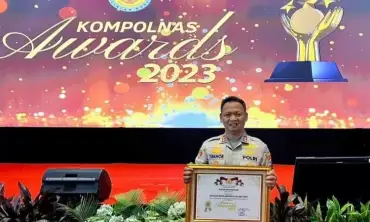 Raih Penghargaan Kompolnas Award 2023 Kategori 5 Besar Terbaik, Kapolres Lamongan : Kami Utamakan Layanan  