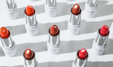 10 Jenis Lipstik yang Wajib Dimiliki Setiap Wanita, Ciptakan Look yang Berbeda-Beda!