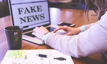 Lengkap! Panduan untuk Membedakan Berita Hoax dan Fakta dari Informasi yang Tersebar di Media Sosial
