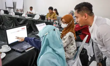 Masuki Pengisian LKPM Triwulan II, Puluhan Pelaku Usaha Kota Kediri Serentak Ikut Apelin Pacar