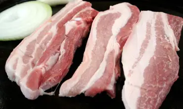 Resiko Kesehatan yang Timbul dari Mengkonsumsi Daging Babi, Waspadalah!