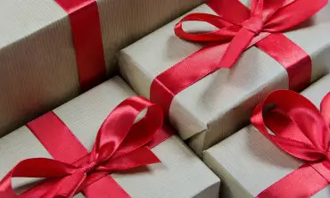 8 Panduan Memilih Hadiah Natal yang Tepat, Bisa Jadi Ide Unik untuk Orang Spesial