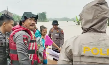 Anggota Tim Satgas Bencana Polres Trenggalek, Tinggalkan Keluarga Sewaktu-waktu Demi Misi Kemanusiaan