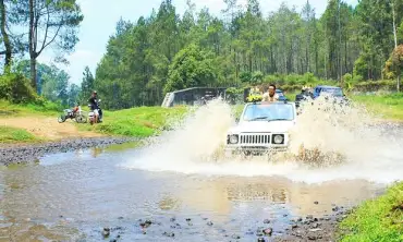 Uji Nyali dan Andrenalin Bareng Jeep Off Road, Wajib Dicoba Saat Berlibur di Kota Batu