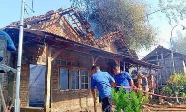 Kebakaran, Dua Rumah di Desa Sidoharjo Ponorogo Ludes Sisakan Tembok