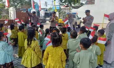 Kunjungi Polsek Binangun, Murid TK Dikenalkan Pentingnya Peran Menjaga Keamanan