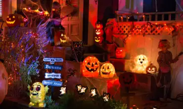 Bikin Merinding! 10 Inspirasi Dekorasi Rumah Tampak Seram saat Perayaan Halloween