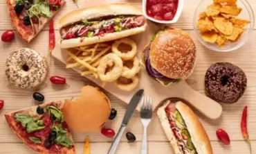 Serupa Tapi Tak Sama! Inilah Beberapa Perbedaan antara Junk Food dan Fast Food yang Sering Disalahartikan Orang