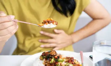 Iritasi Lambung Akibat Makan Pedas? Simak 10 Cara Mengatasinya Disini!