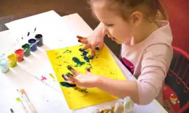 Mengeksplorasi Bakat Kreatif Anak Melalui Workshop Seni, Orang Tua Harus Paham Hal Ini!