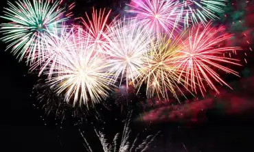 7 Destinasi Liburan Tahun Baru Terbaik untuk Melihat Pertunjukan Kembang Api Yang Spektakuler
