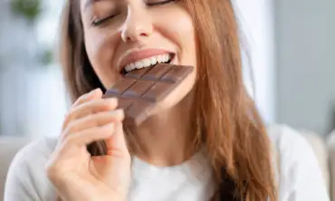 Waspadalah! 7 Dampak Konsumsi Coklat pada Kesehatan Gigi, Serem Banget Jika Harus Ompong Gara-gara Coklat