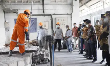 Tinjau Produksi Slag Aluminium, Menteri LHK Bisa Jadi Contoh untuk Indonesia