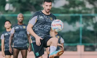 Laga Derbi Jatim, Persebaya Surabaya Kontra Madura United FC Tak Ada Masalah, Paul Munster: Saya Tahu Suasana Ramadan