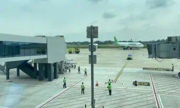Pesawat Citilink Mendarat Perdana di Bandara Dhoho Kediri