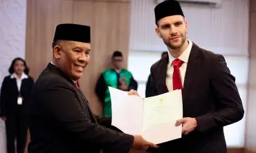 Berdarah Pare Kediri, Maarten Paes Resmi Jadi WNI, Ini Target dan Harapan Bersama Tim U 23 Indonesia