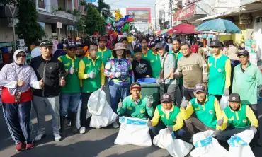 Pj Wali Kota Kediri Zanariah Ajak Masyarakat Bertanggung Jawab Terhadap Sampah dan Turut Menjaga Air di Kota Kediri