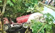 Truk Pertamina Oleng, Nabrak Pembatas Jalan Lalu Terjun Ke Sungai di Mantenan, Malang, Begini Kondisi Sopirnya