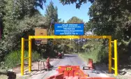 Jalur Klemuk Kota Batu Dipasang Portal Swadaya