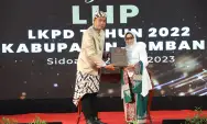Pemkab Jombang Raih WTP Kali ke Sepuluh, Bupati dan Ketua DPRD Jombang Hadir Dengan Pakaian Khas Jombang Deles