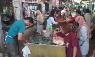 Dua Pekan Jelang Iduladha, Harga Daging Ayam di Pasar Tradisional Jombang Melambung