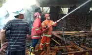 Api Merembet, Gudang Kayu Desa Bagorkulon Nganjuk Terbakar