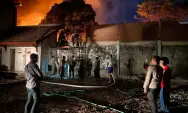 Gudang Eggtray di Blitar Terbakar, Kerugian Ditaksir Ratusan Juta Rupiah 