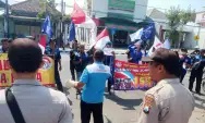 Datangi Kantor DPRD Jombang, Buruh Minta UU Cipta Kerja Dicabut
