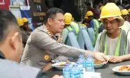 Ketika Kapolresta Malang Kota Kombes Pol Budi Hermanto Makan Siang Bareng Kuli Bangunan & Cleaning Servis